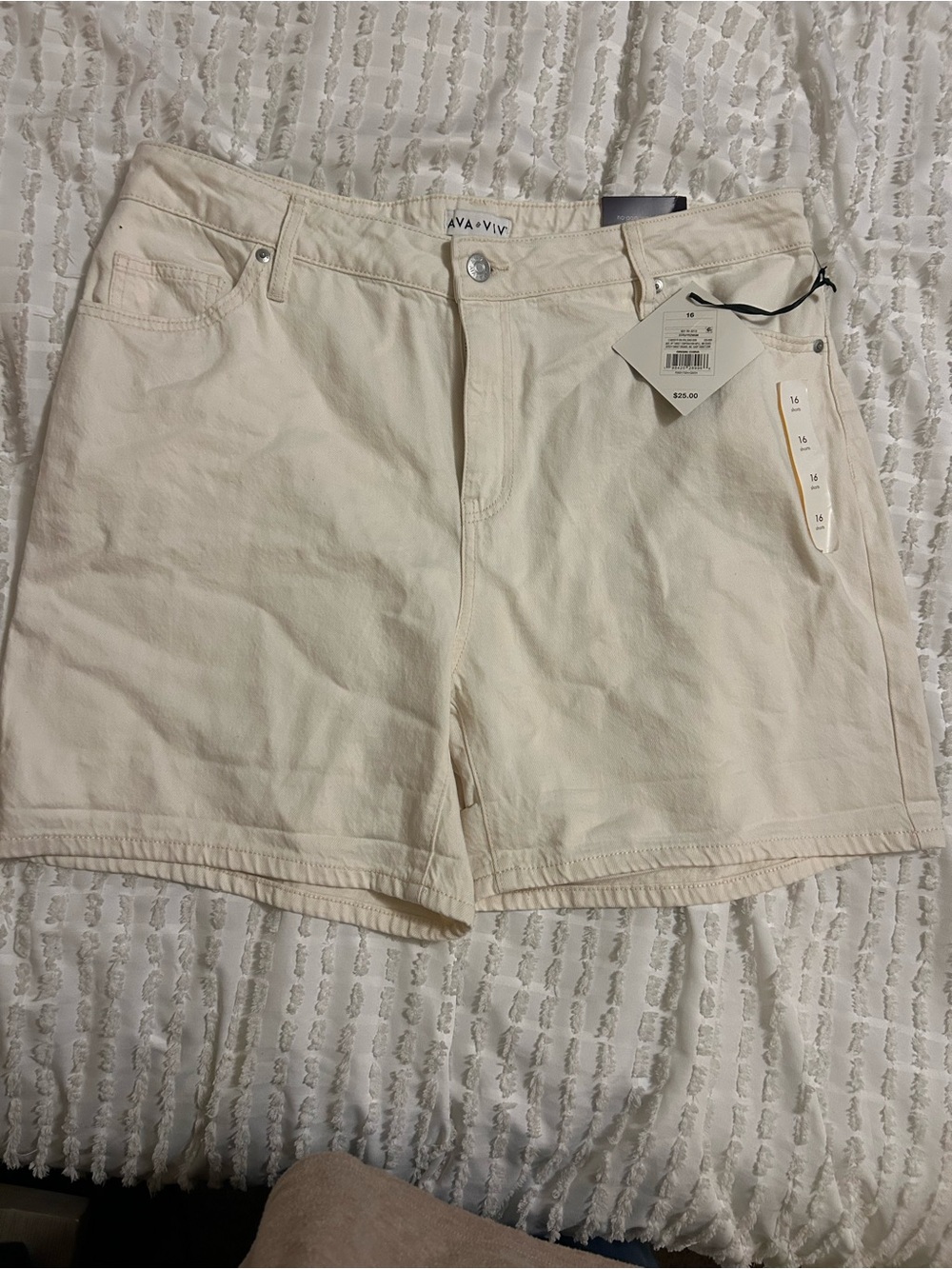 Ava & Viv Cream High-Rise Denim Jean Shorts